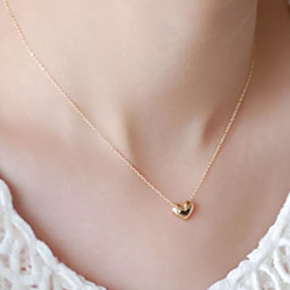 💛 Golden heart necklace - Picture 3 of 5
